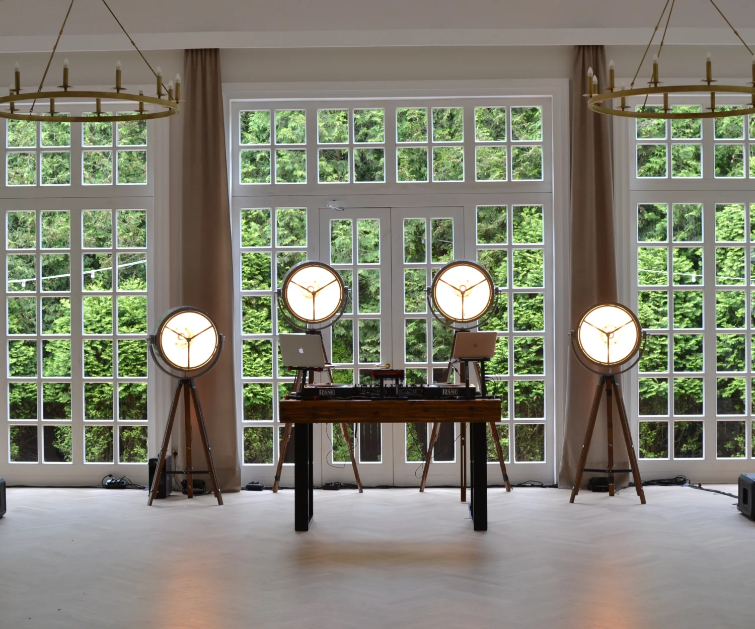 Evolights Vintage 500 – a perfect fit for wedding DJs